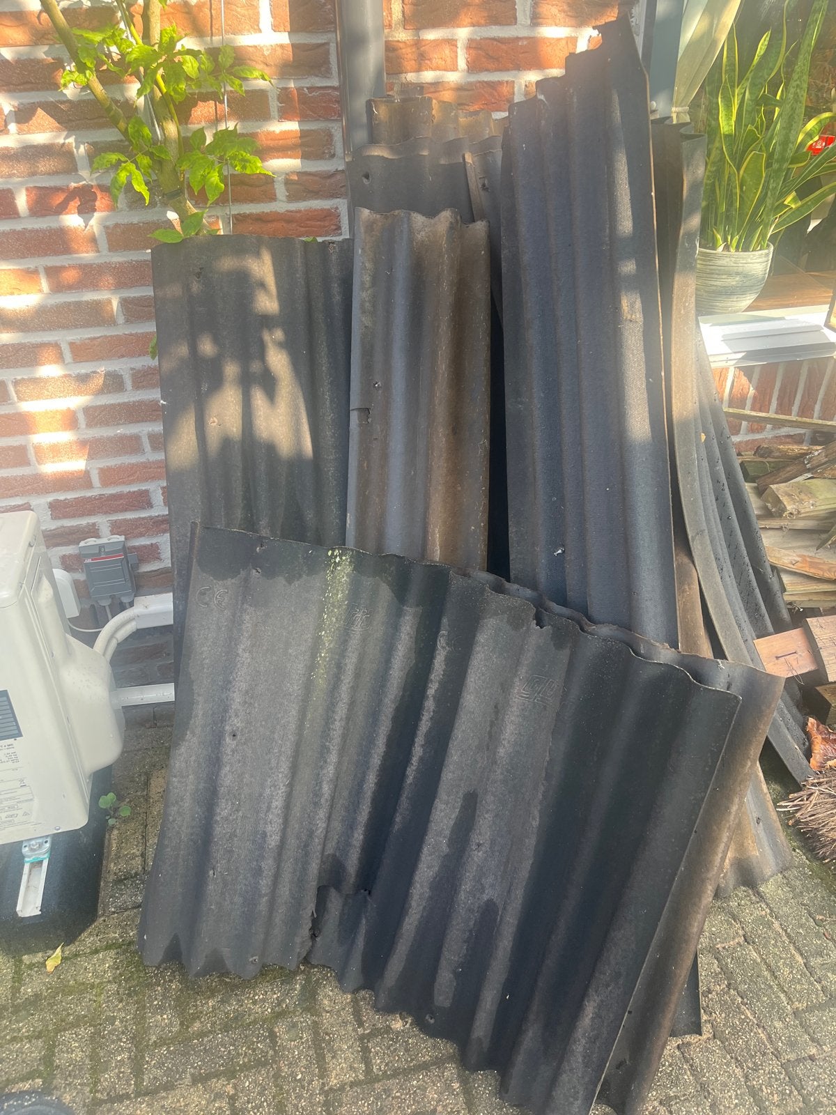 Gratis Gebruikte bitumen golfplaten en dakdelen, Ophalen, Gebruikt