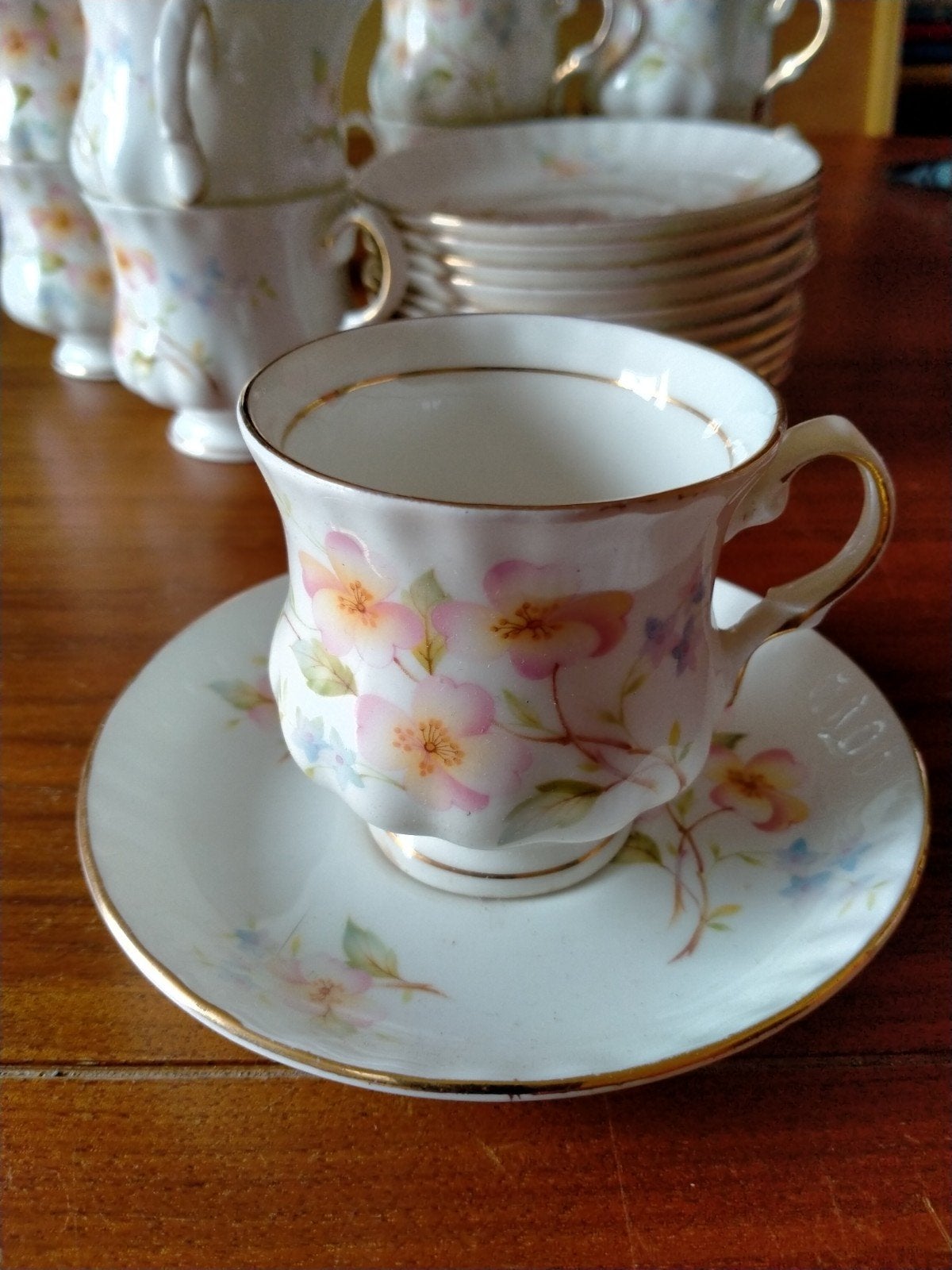 Balmoral castle bone china, Ophalen of Verzenden, Gebruikt, Porselein, Kop en/of schotel