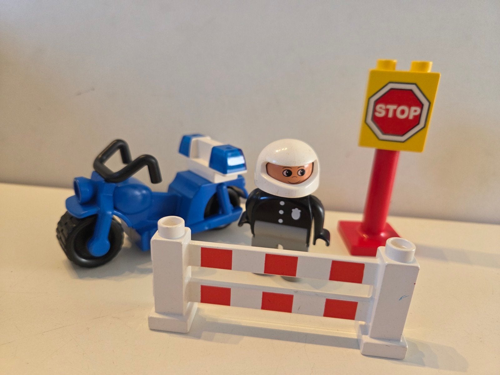 Vintage LEGO Duplo Politie Patrouille Set 2673 - Compleet, Overige thema's, Ophalen of Verzenden, Zo goed als nieuw, Duplo
