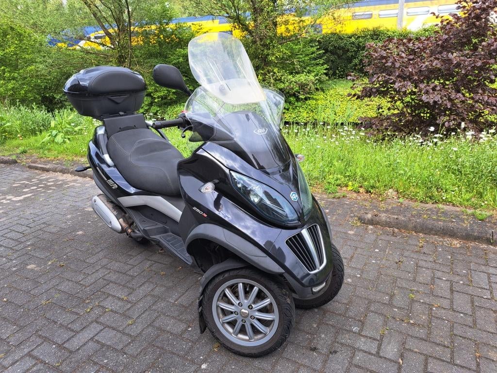 Piaggio MP3 250 (M64) motorscooter, 250 cc, Scooter, Gebruikt, Particulier