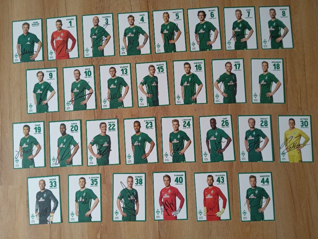 Gesigneerde 2017-2018 spelerskaarten van SV Werder Bremen, Verzamelen, Sportartikelen en Voetbal, Ophalen of Verzenden, Nieuw