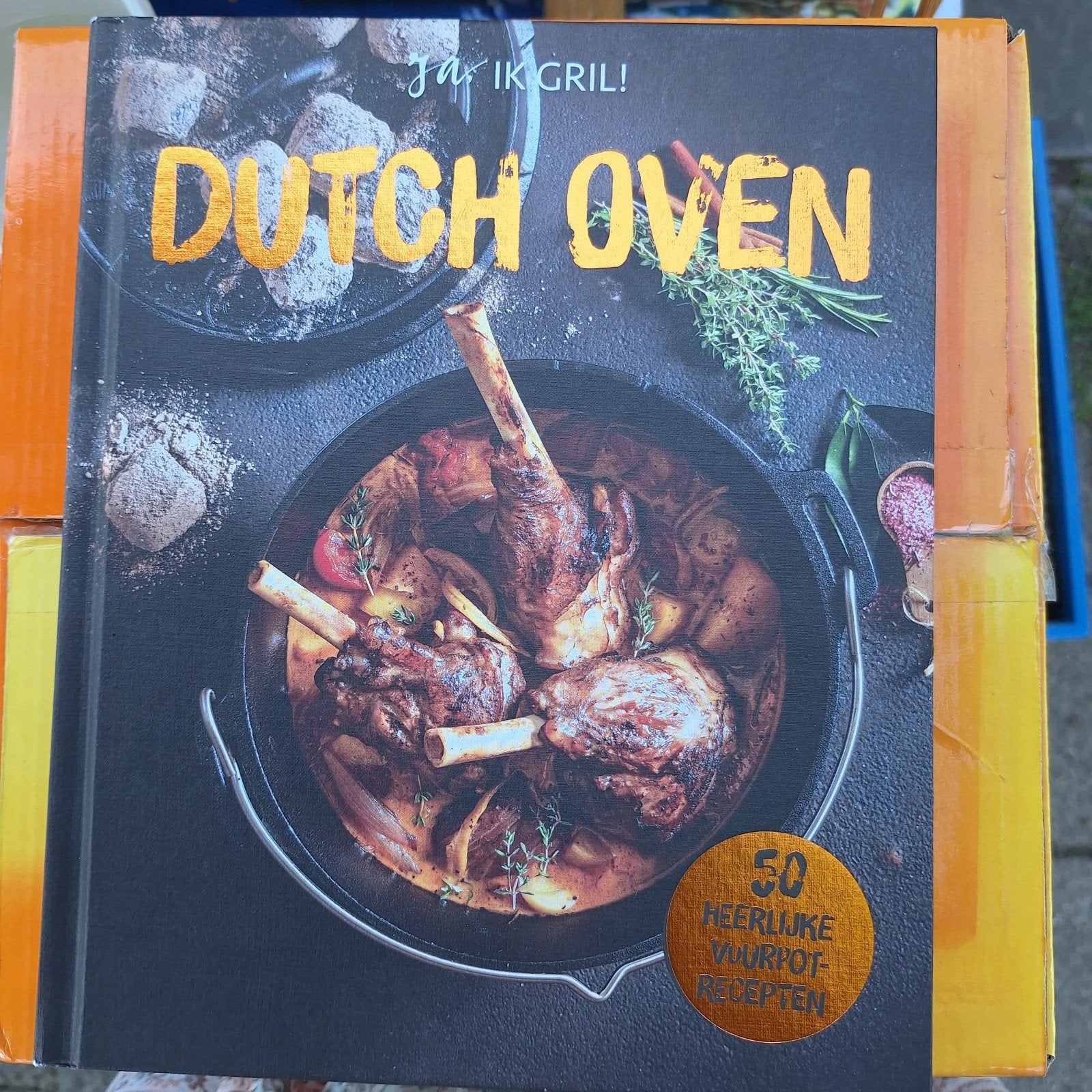 Dutch Oven Gietijzeren Pan met Deksel en Kookboek, Huis en Inrichting, Keuken | Potten en Pannen, Zo goed als nieuw, Gietijzer