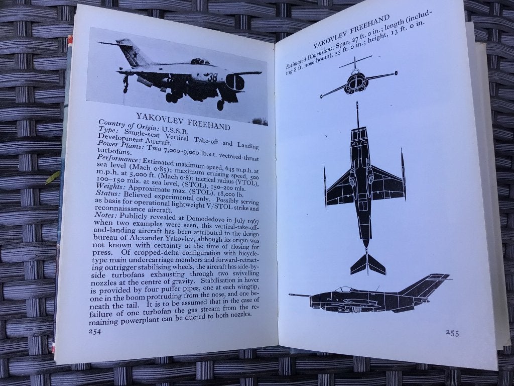 The Observers book of Aircraft, 1968, William Green., Ophalen of Verzenden, Gebruikt, Boek of Tijdschrift