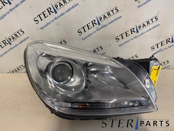 Koplamp rechts van een Mercedes SLK, Gebruikt, -, Ophalen of Verzenden, -