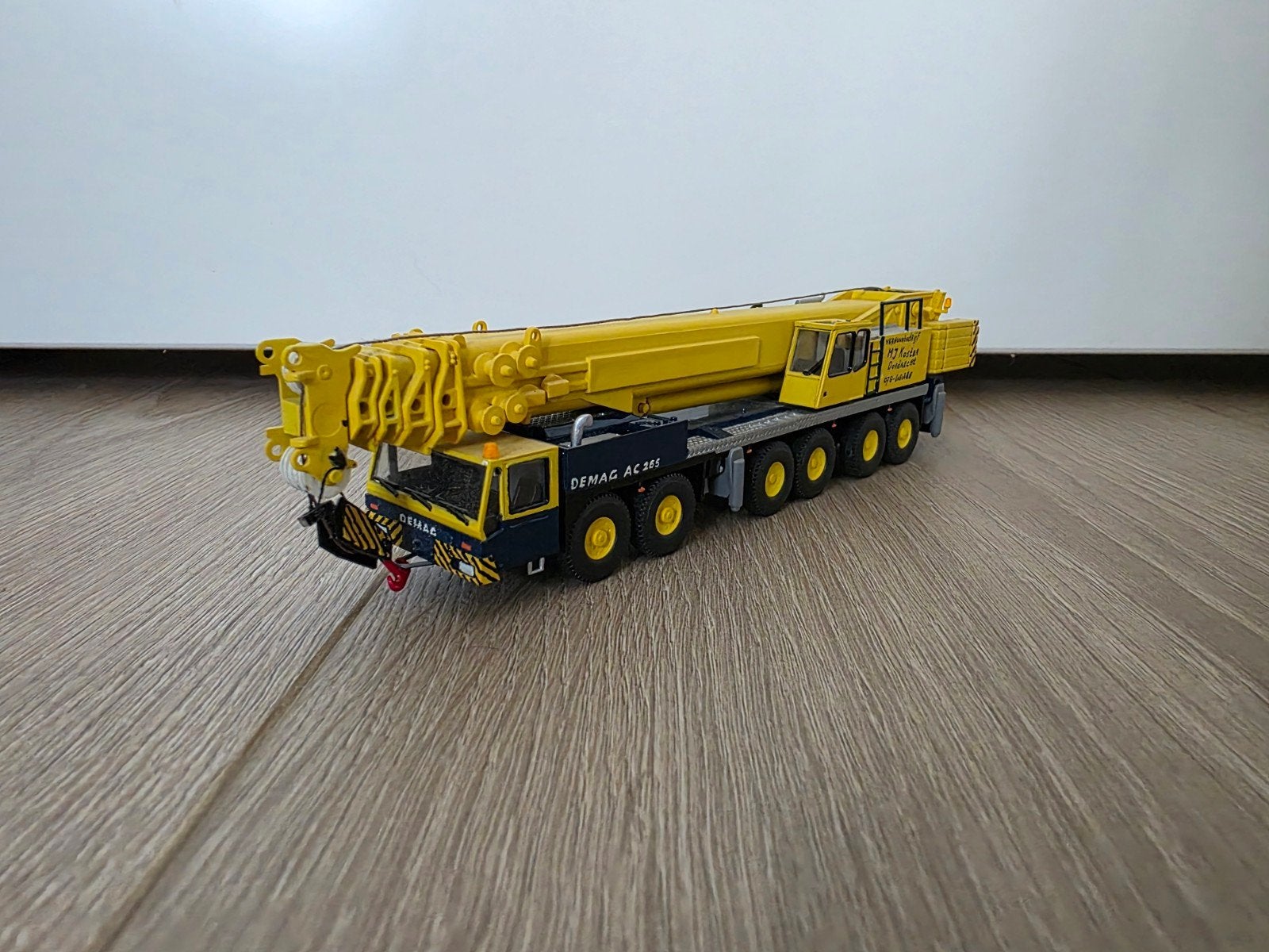 Handgemaakte Demag AC265 Modelwagen - Kraanwagen, Hobby en Vrije tijd, Ophalen of Verzenden, Zo goed als nieuw, Groter dan 1:32