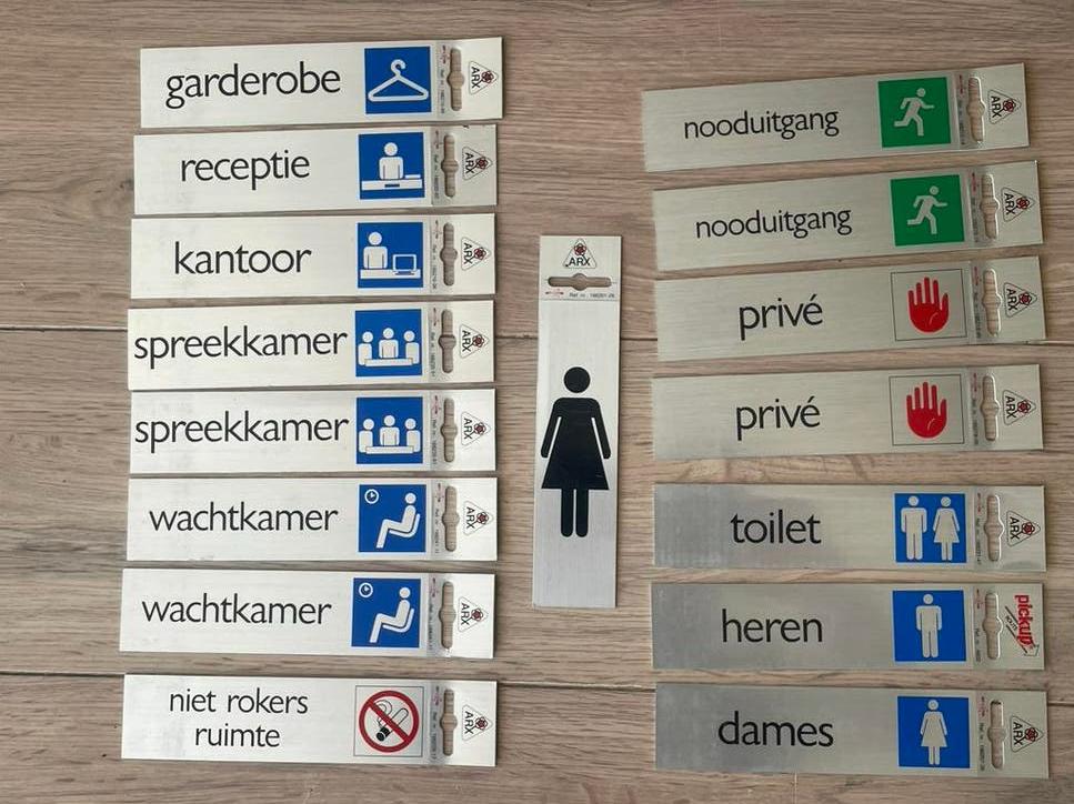 16 Deurbordjes div. tekst geborsteld aluminium ongebruikt, Ophalen of Verzenden