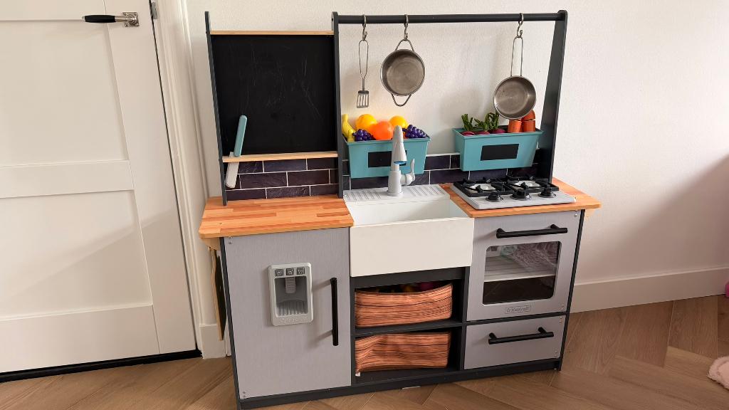Speel keuken (112x110x30cm) met accessoires, Ophalen, Gebruikt, Hout, Speelkeuken