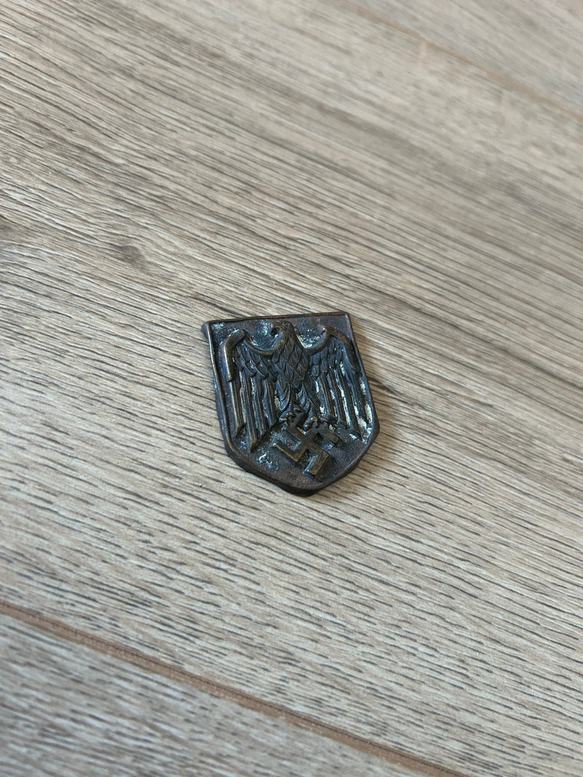 Zeldzame WW2 Duitse Tropenhelm Badge, Ophalen of Verzenden, Landmacht, Duitsland, Embleem of Badge