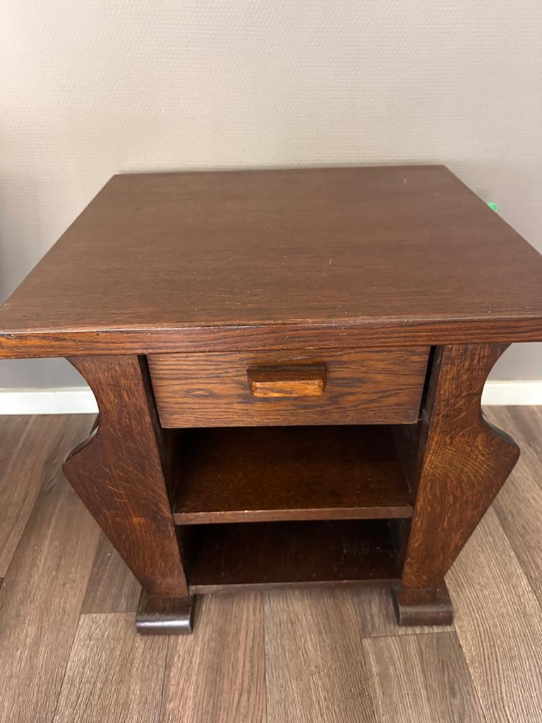 Verschillende donker eiken houten kastjes en bijzettafeltjes, Huis en Inrichting, Ophalen, Gebruikt, 55 tot 75 cm, Rechthoekig