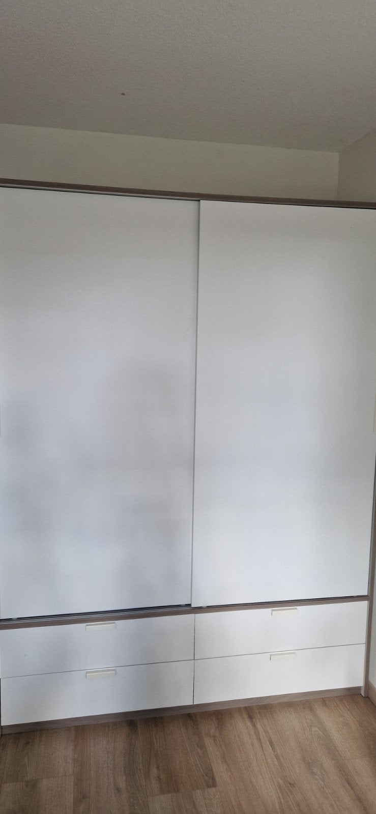 IKEA TRYSSIL Kledingkast met schuifdeuren en lades 2st €50, Ophalen, Gebruikt, 200 cm of meer, 150 tot 200 cm