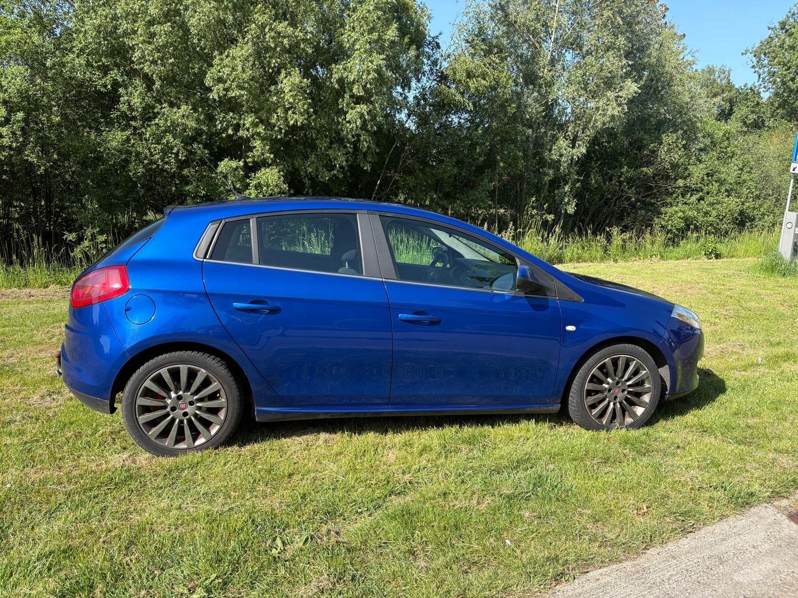 Fiat Bravo 1.9 JTD 16V 5DR 2008 Blauw. Export, Auto's, Fiat, Particulier, Bravo, Diesel, C, Hatchback, Handgeschakeld, Origineel Nederlands