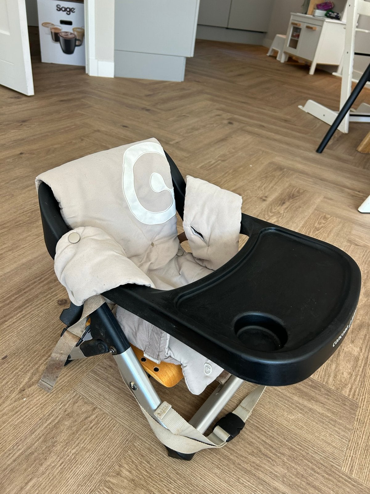 Lima Concord Kinderstoel - Compact & Draagbaar, Kinderen en Baby's, Ophalen of Verzenden, Gebruikt, Inklapstoel, Afneembaar eetblad