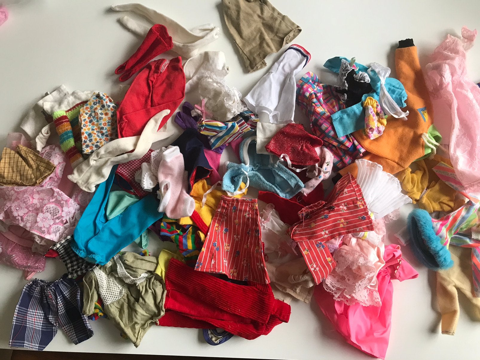 Lot barbiepop barbie /sindy kleertjes, Verzamelen, Ophalen of Verzenden, Gebruikt, Kleertjes