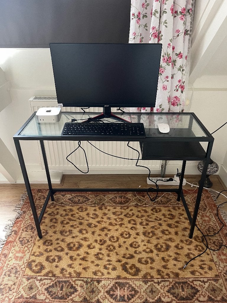 Vittsjo ikea burea bijzettafel met glasplaat, Huis en Inrichting, Ophalen, Zo goed als nieuw, IKEA, Metaal