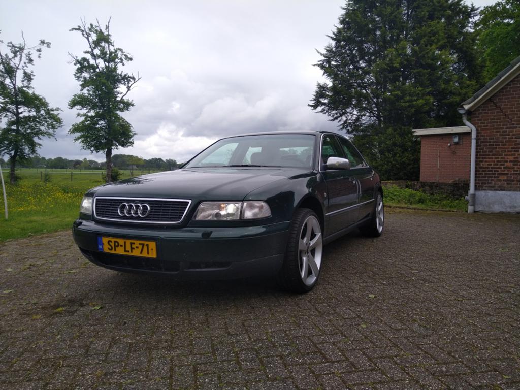 Audi A8/S8 2.8 Quattro 142KW AUT 1998 Groen, Auto's, Automaat, 1610 kg, Beige, Vierwielaandrijving