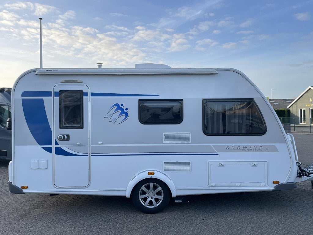 Knaus Sudwind 420 QD AIRCO/LUIFEL/MOVER/TENT, Caravans en Kamperen, Treinzit, Tot en met 3, 4 tot 5 meter, Knaus