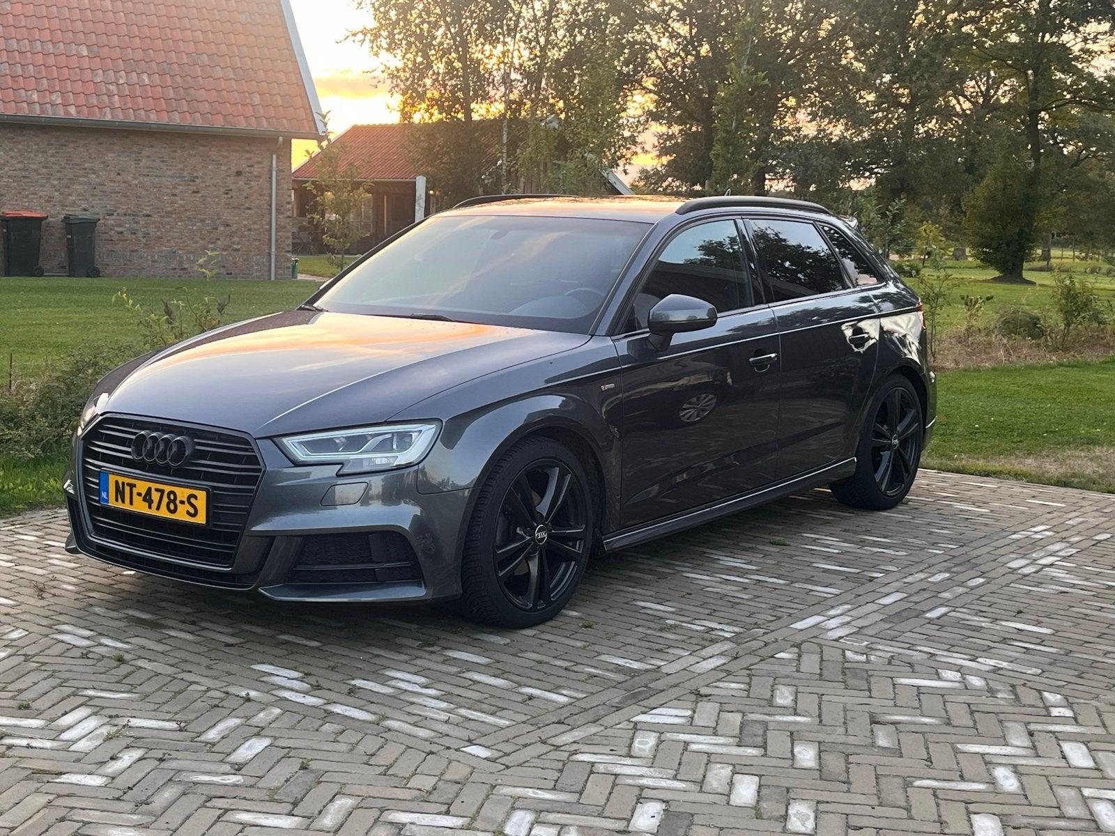 Audi A3 1.4 Tfsi Sportback S-tr 2017 Grijs, 4 cilinders, Origineel Nederlands, 1395 cc, 650 kg