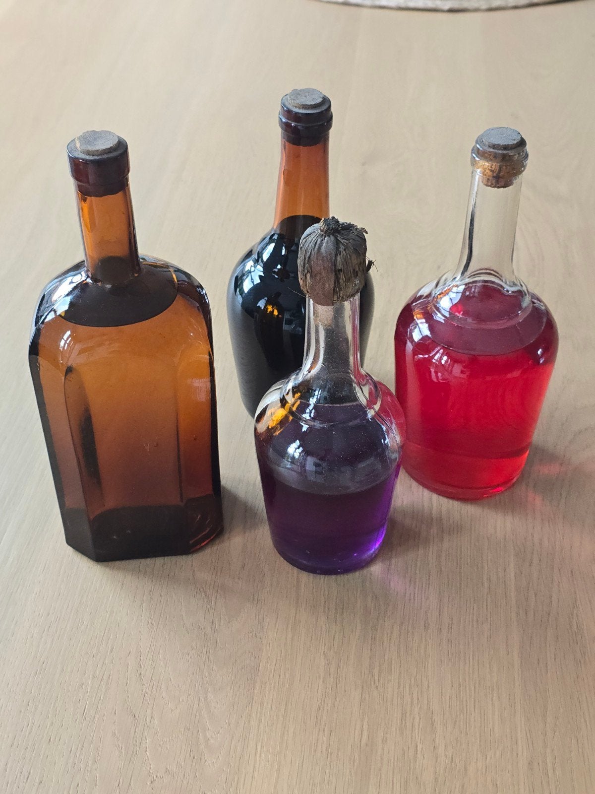 4 antieke grote flessen /glaswerk t.b.v. zelf gemaakte drank, Ophalen of Verzenden