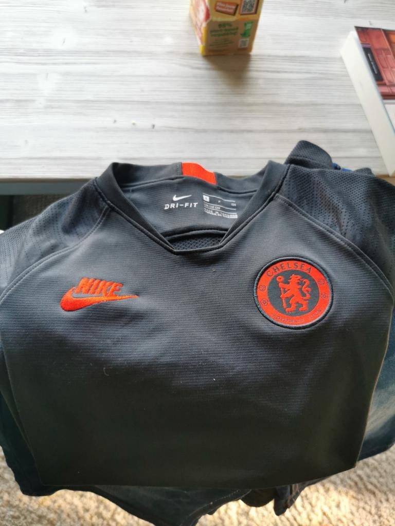 Chelsea 128 137, Ophalen of Verzenden, Meisje, Shirt of Longsleeve