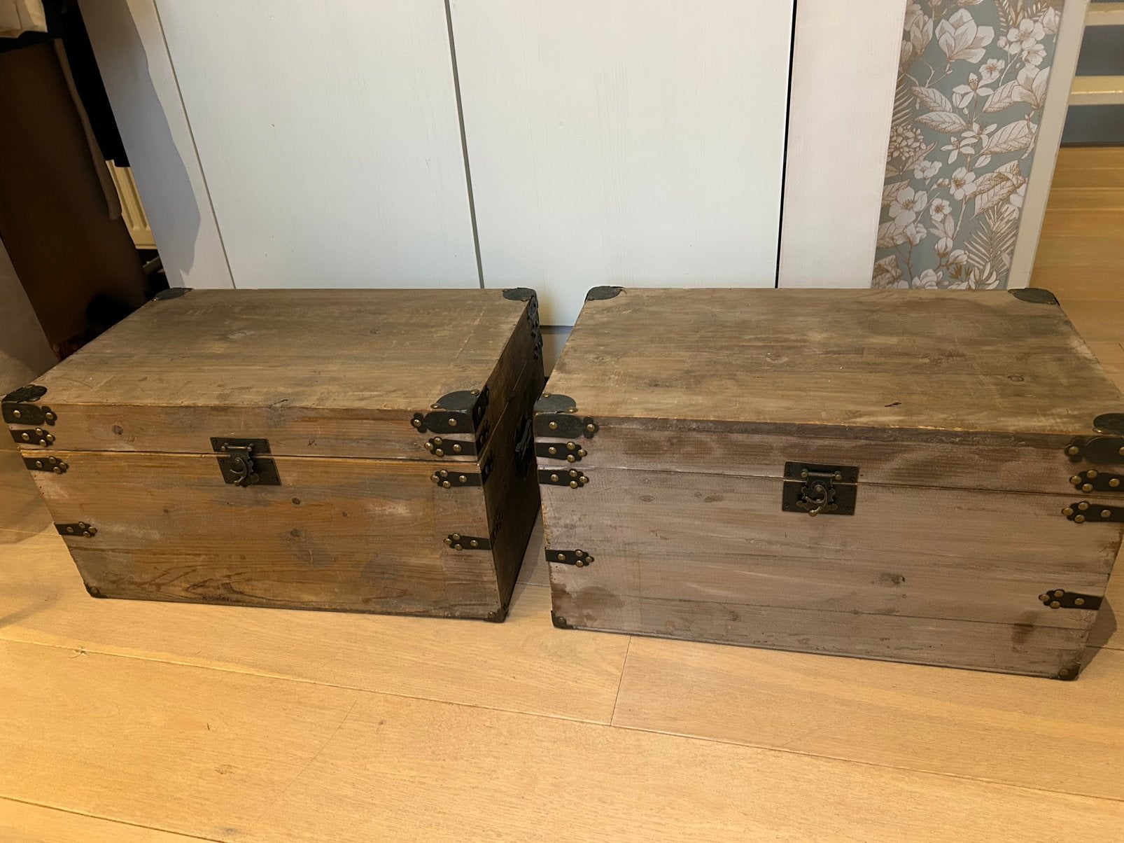 2 houten opbergkisten, Huis en Inrichting, Woonaccessoires | Kisten, Ophalen, Zo goed als nieuw, Minder dan 50 cm