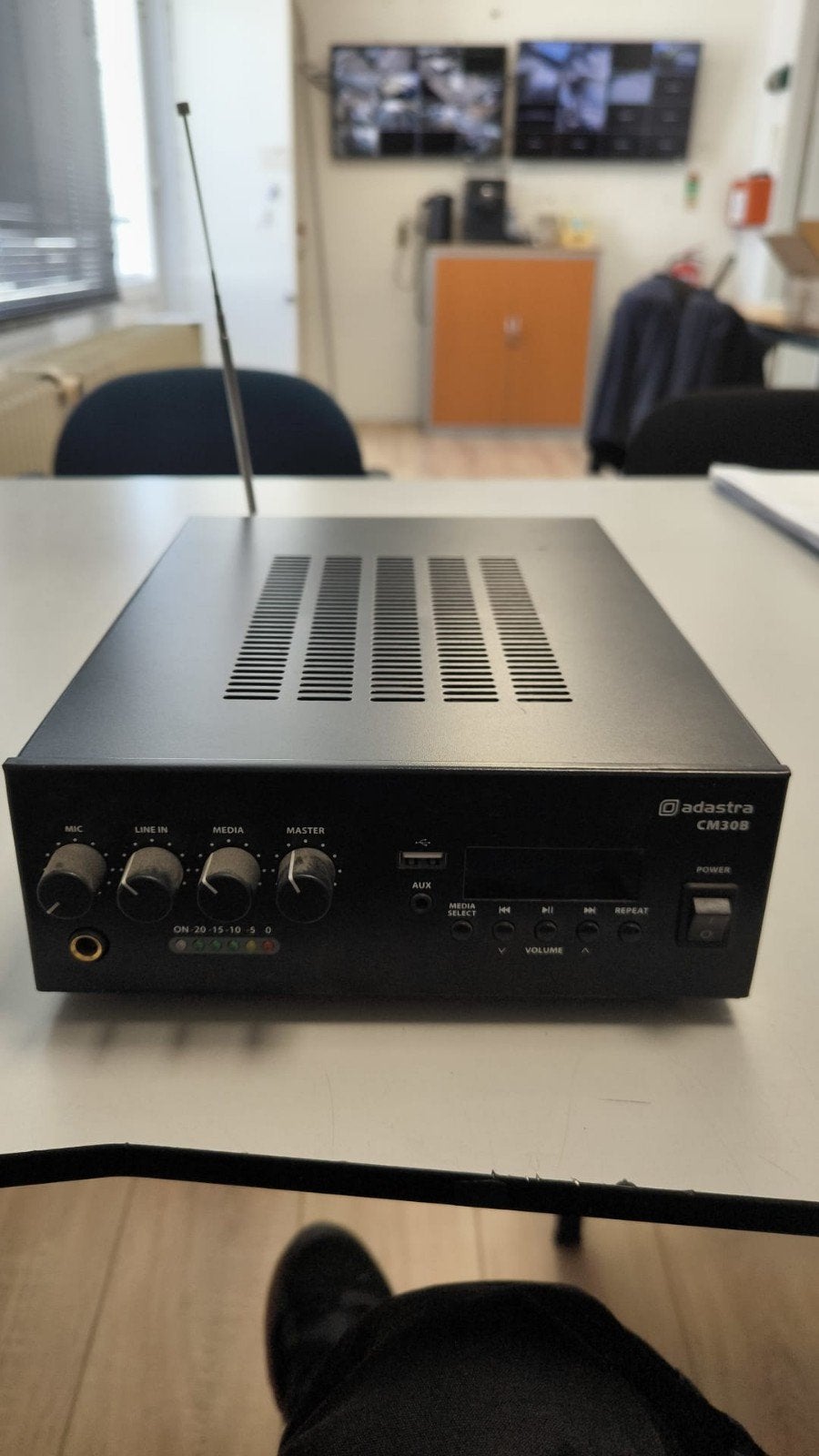 Adastra CM30B Compacte Mixer Versterker met Bluetooth, Overige merken, Overige systemen, Ophalen of Verzenden, Zo goed als nieuw