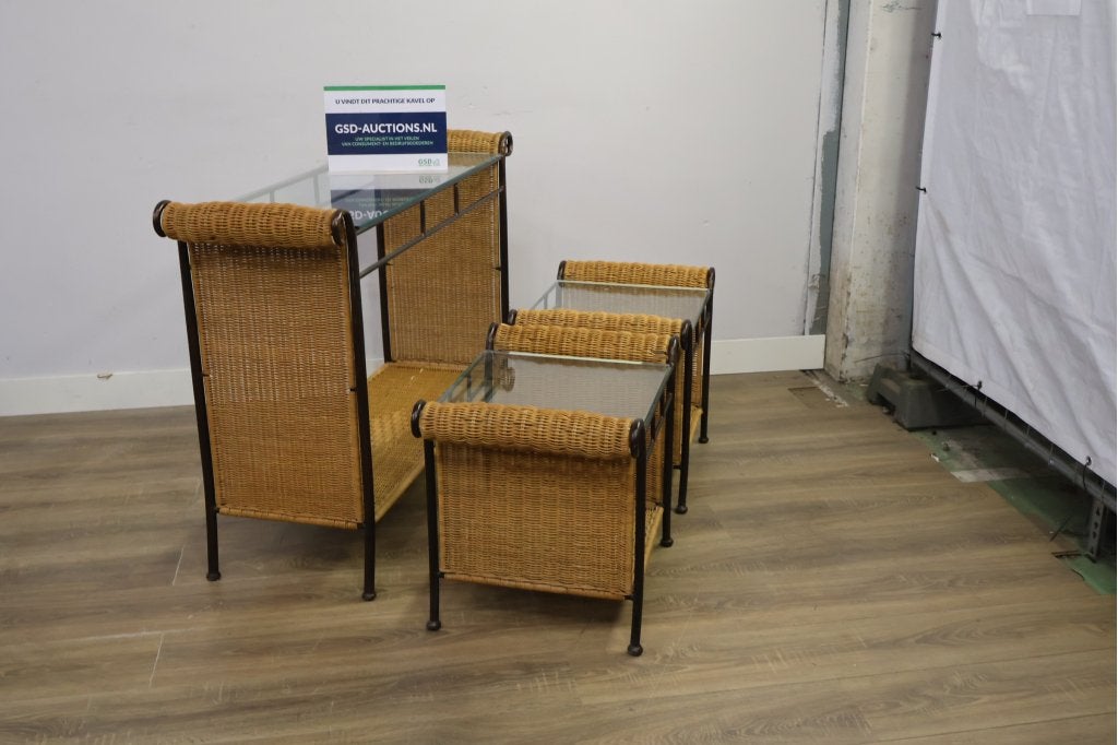 Rotan Consoletafel met 2 Bijzettafels - Rotan, Metaal, Ophalen of Verzenden, Niet ingevuld, Niet ingevuld, Niet ingevuld