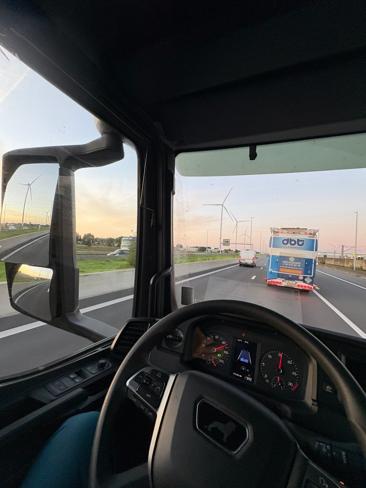 ZZP’er met rijb B, C, CE en VCA zoekt werk in Noord-Holland, Vacatures, 33 - 40 uur, Vanaf 10 jaar, Freelance of Uitzendbasis