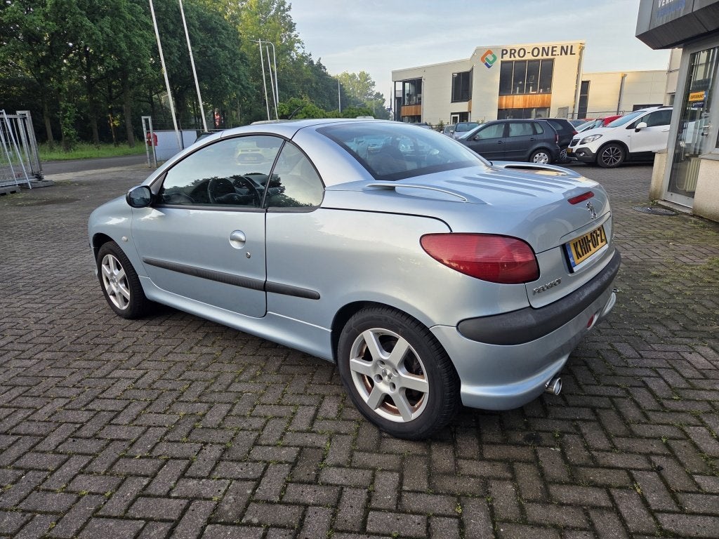 Peugeot 206 CC 2.0-16V (bj 2001), foto 12