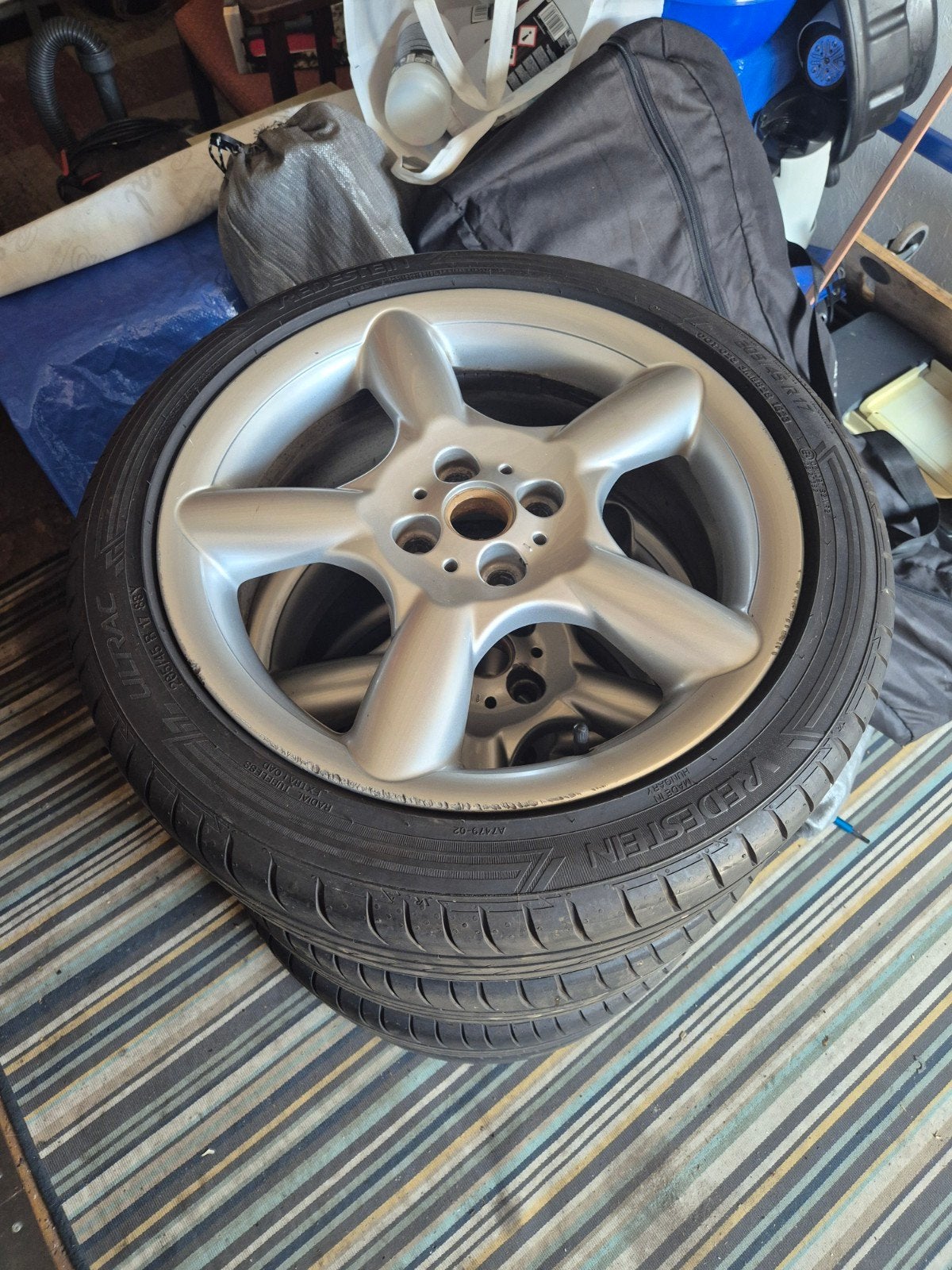 Mini Cooper S 17" wielen met goede Vredestein banden, Ophalen, Gebruikt, Banden en Velgen, 17 inch
