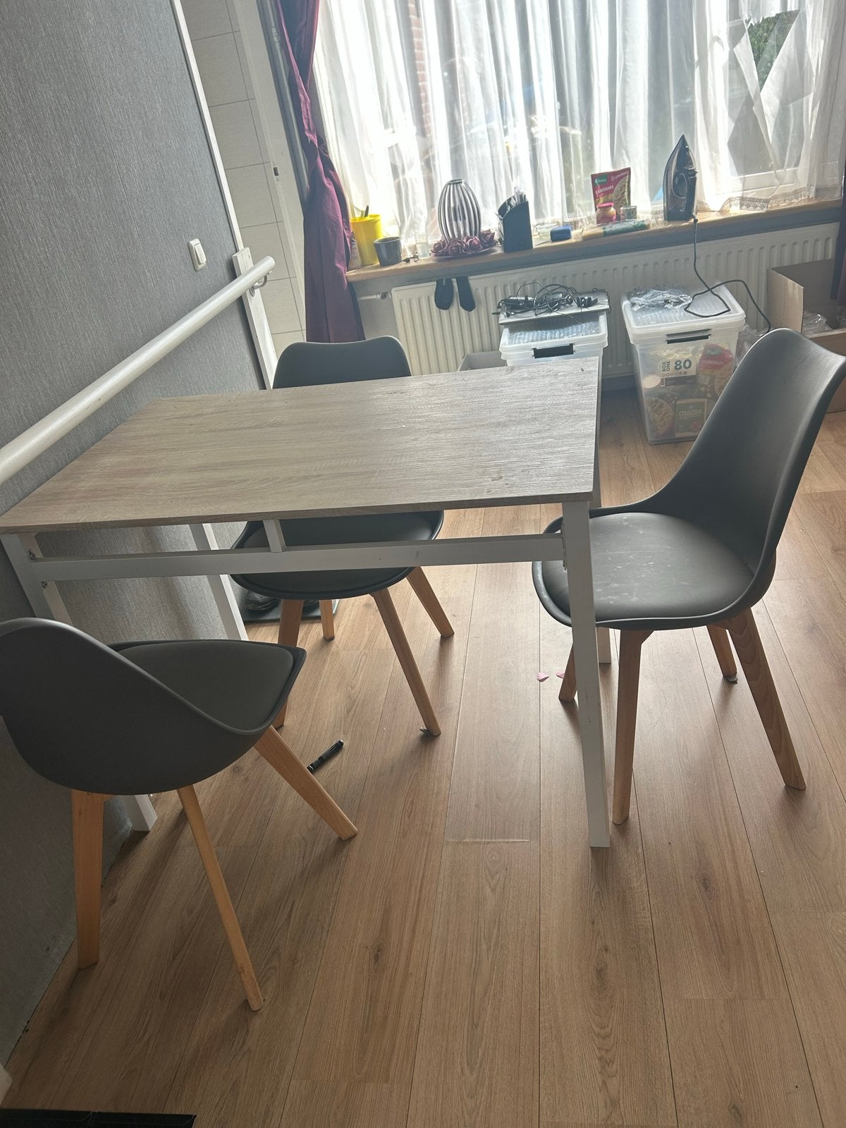 Eettafel met 3 stoelen - Modern en compact, Ophalen, Gebruikt, 100 tot 150 cm, 50 tot 100 cm