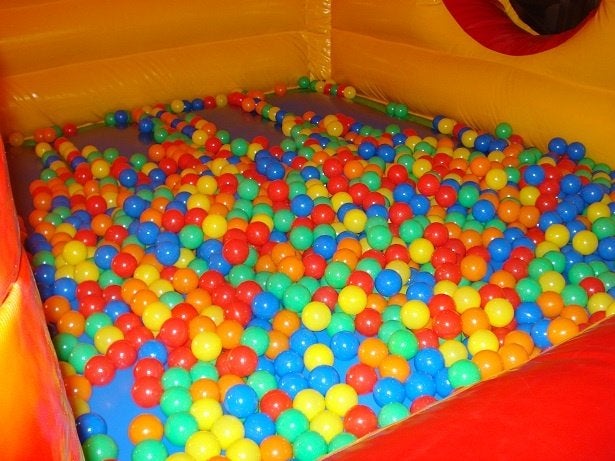 Ballenbad springkussen huisje te huur, Ophalen, Zo goed als nieuw, Overige