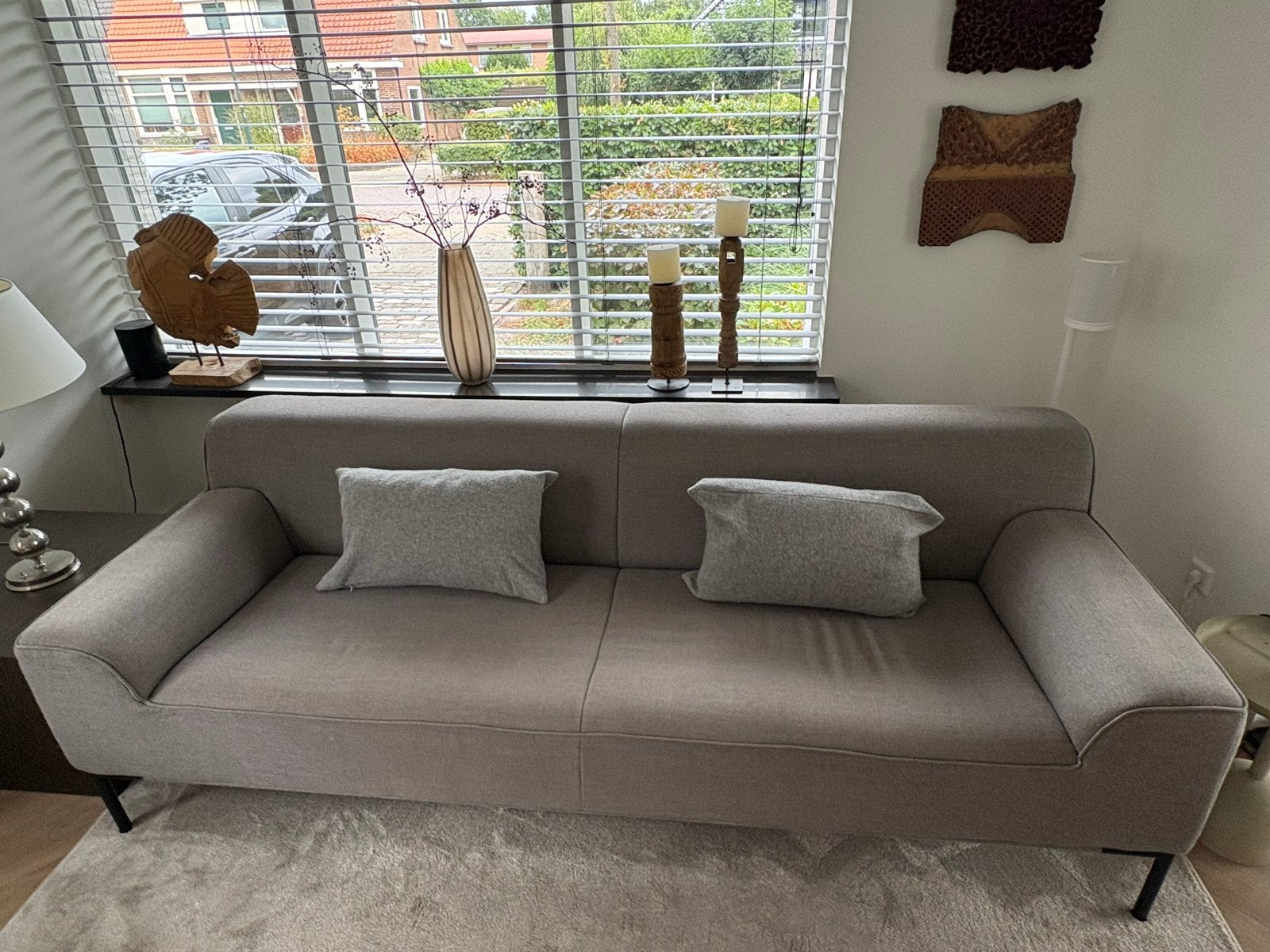 Comfortabele 3-zitsbank in neutrale kleur, Ophalen, Driepersoons, 75 tot 100 cm, Zo goed als nieuw