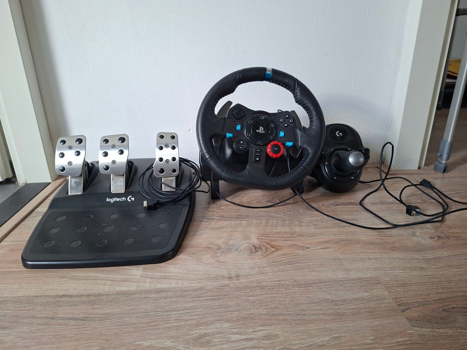 Logitech G29 Driving Force Race Stuur met Pedalen en Shifter, Spelcomputers en Games, Spelcomputers | Sony PlayStation Consoles | Accessoires