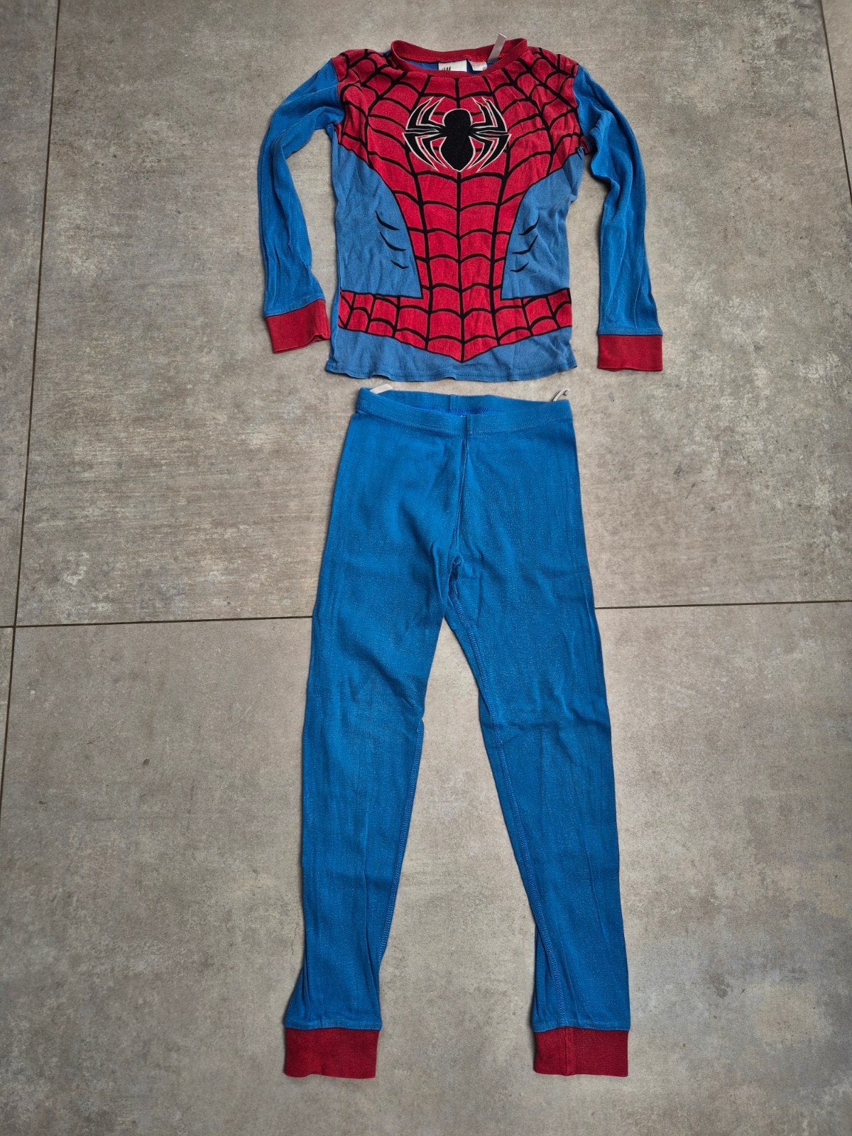 H&M Spiderman pyjama maat 122/128, Nacht- of Onderkleding, Gebruikt, H&M, Ophalen of Verzenden