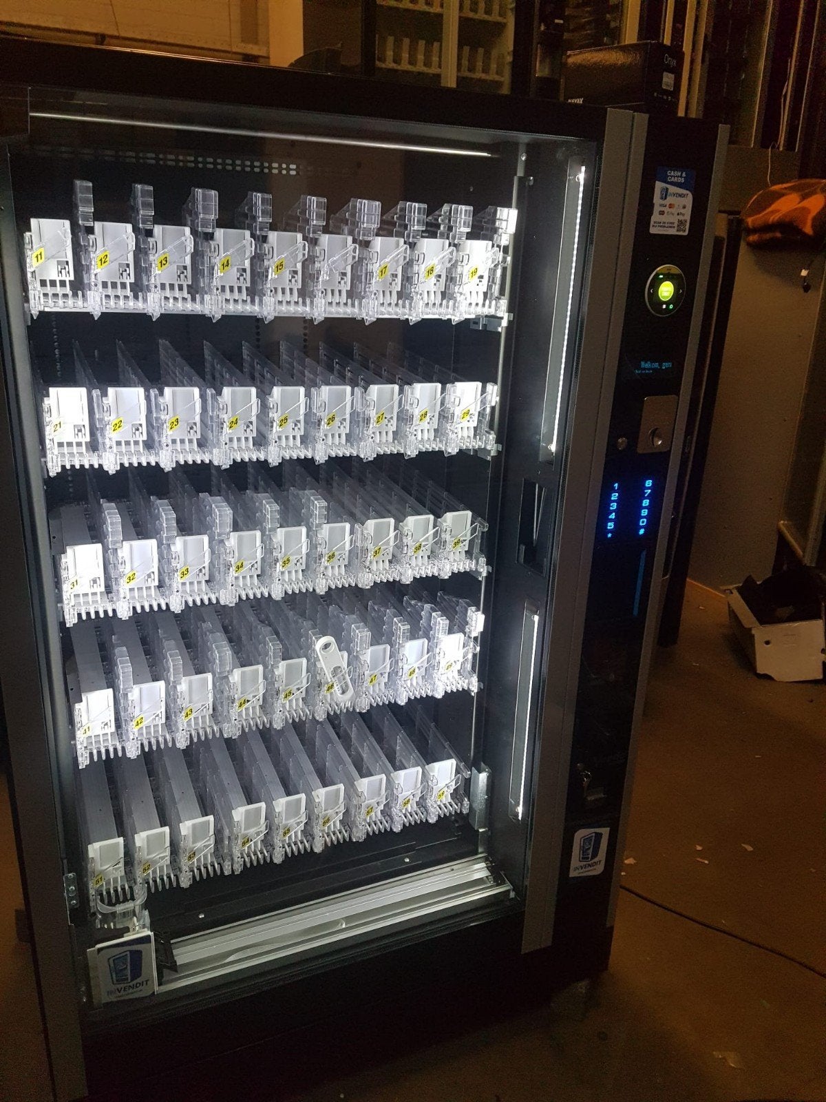 Frisdrank automaten diverse, Verzamelen, Automaten | Overige, Ophalen