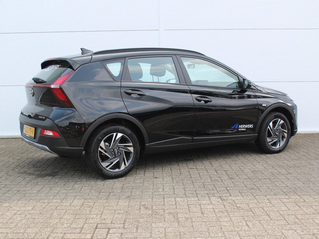 Hyundai Bayon 1.0 T-GDI Comfort Smart / Navigatie + Apple Ca, Auto's, Voorwielaandrijving, 1095 kg, Origineel Nederlands, Bedrijf