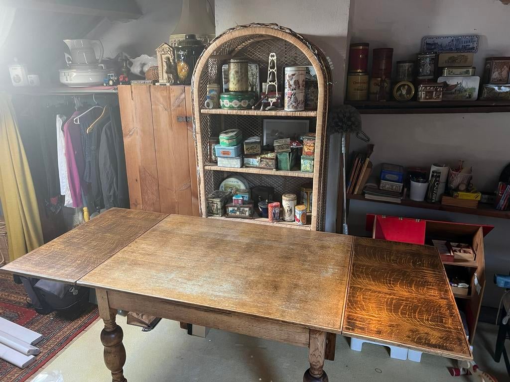 Prachtige tafel - uitklapbaar - bolpoten, Ophalen