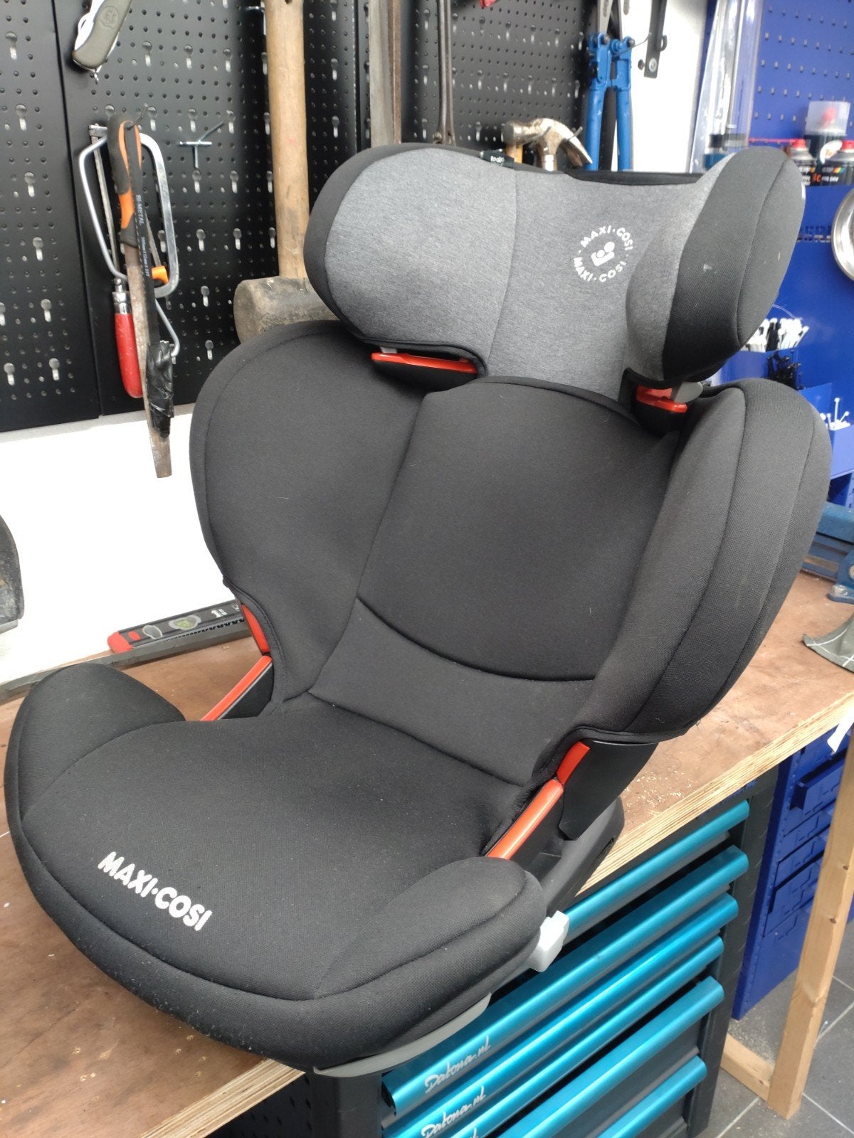 Maxi-Cosi RodiFix autostoel - Zwart/Grijs, Kinderen en Baby's, Ophalen, Autogordel of Isofix, Gebruikt, 15 t/m 36 kg