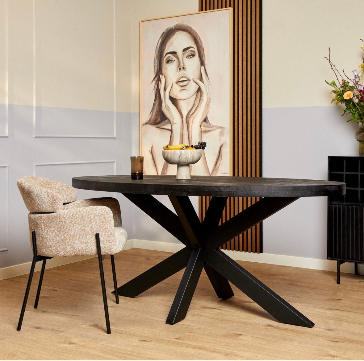 Black Ovaal eettafel 160 cm BESTEL ONLINE, Huis en Inrichting, Ophalen of Verzenden, Zo goed als nieuw, Rechthoekig, 50 tot 100 cm