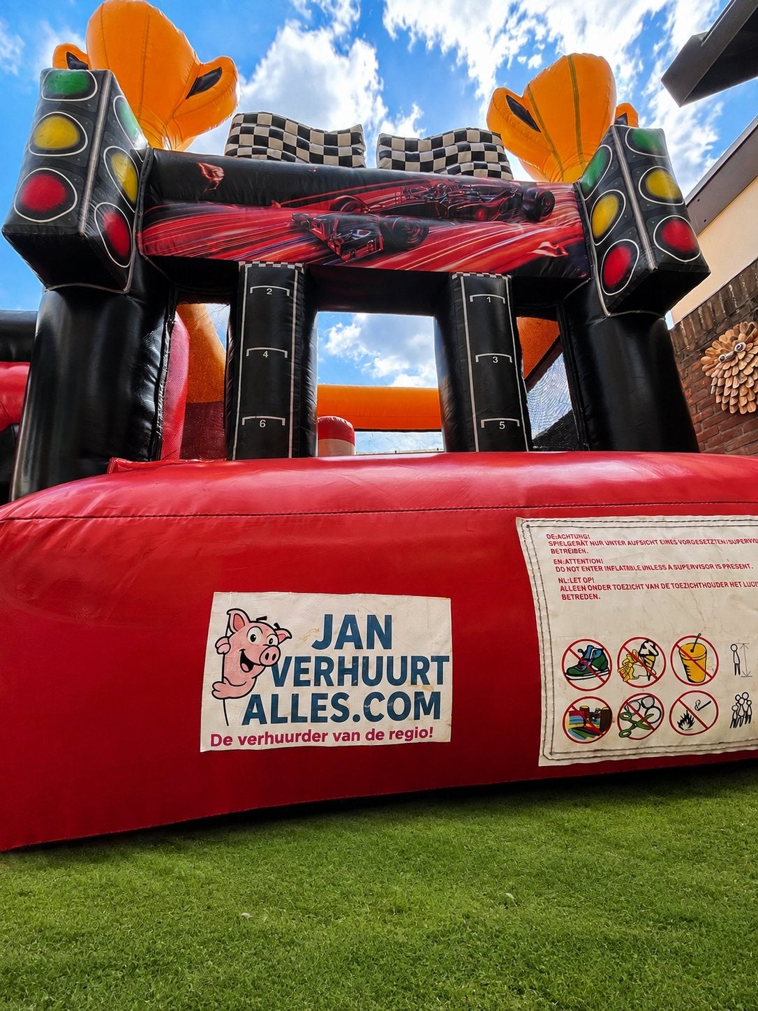 Race springkussen huren €95,- per weekend midweek Tilburg, Ophalen, Zo goed als nieuw, Overige