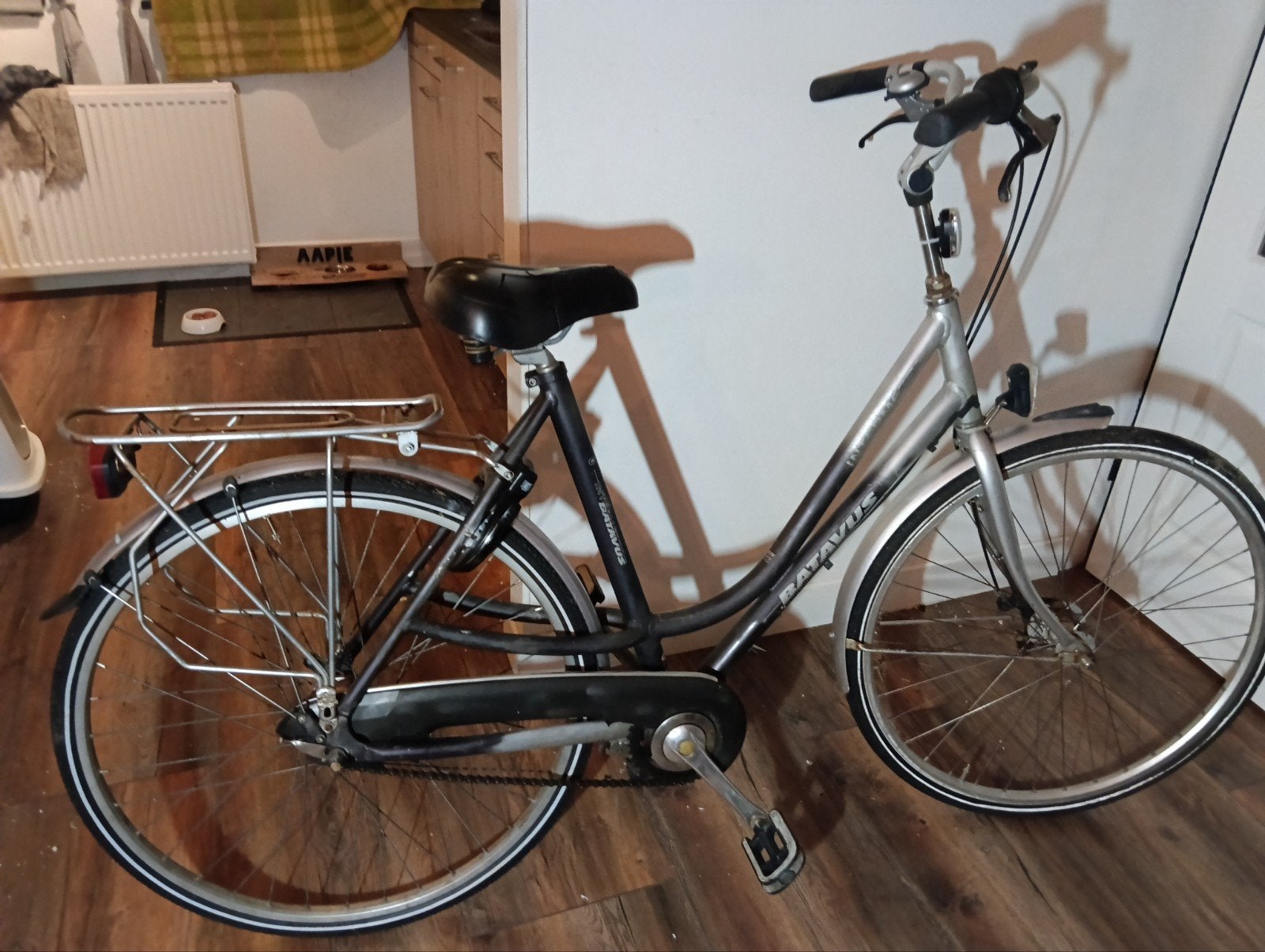 Batavus intermezzo damesfiets 28" versnellingen €15, Ophalen, Versnellingen, Batavus, Trommelrem