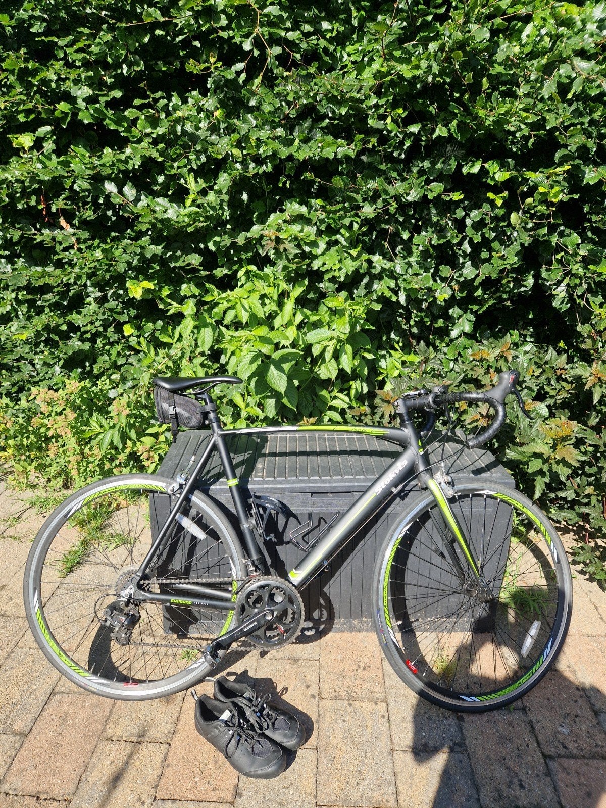 Stokvis Racefiets met klikschoenen en accessoires, Fietsen en Brommers, Fietsen | Racefietsen, Gebruikt, 10 tot 15 versnellingen