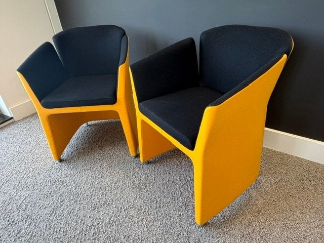 SET Design - Montis Lotus 2x Fauteuil / stoel , 6 sets, Ophalen of Verzenden, Zo goed als nieuw, 75 tot 100 cm, 50 tot 75 cm