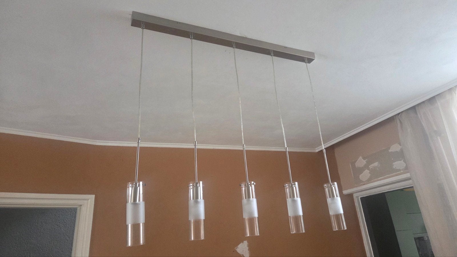 Moderne eetkamerlamp met 5 glazen cilinders, Gebruikt, Overige fittingen, Ophalen of Verzenden, Glas