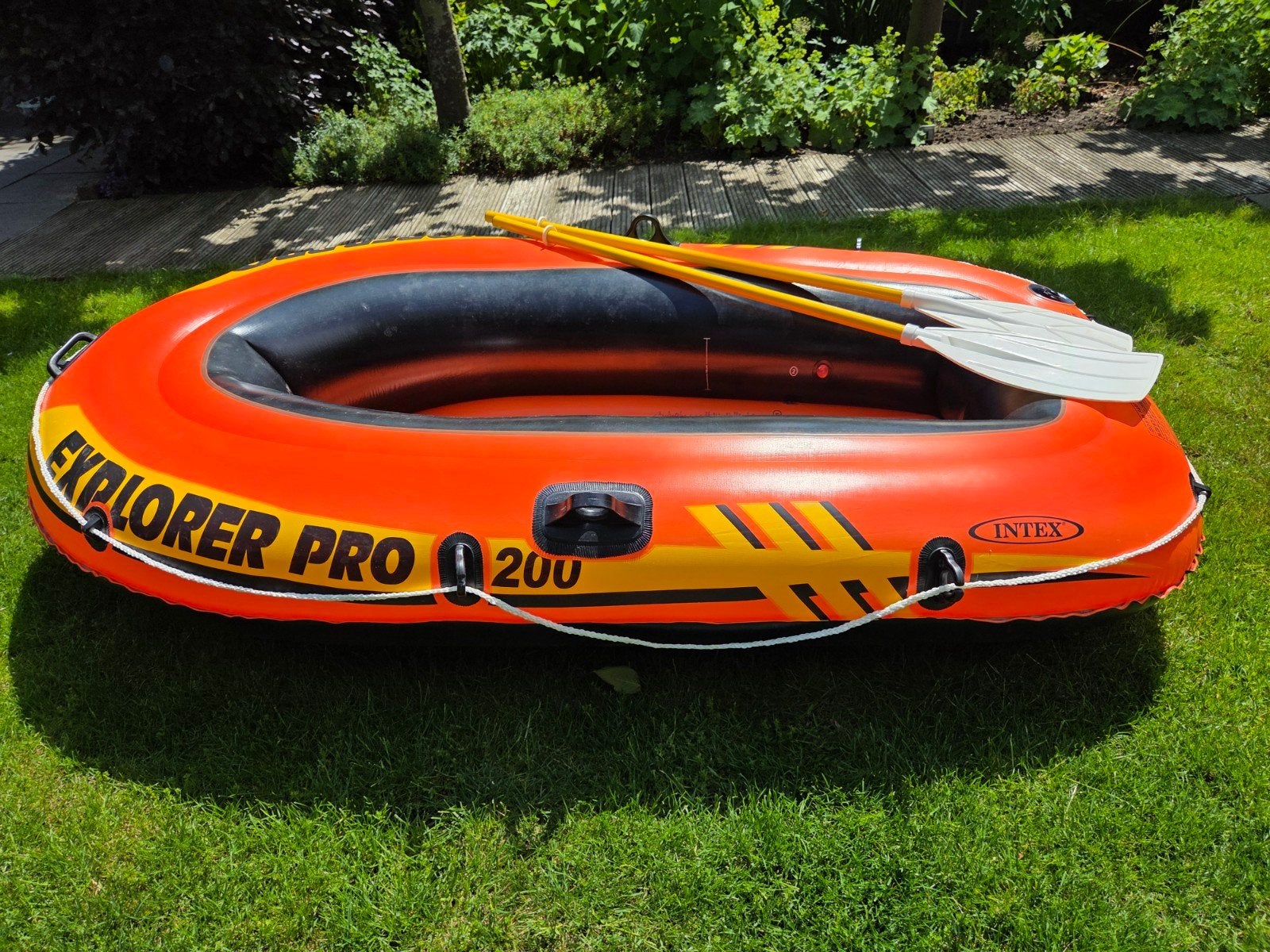 Intex pro 200 opblaasboot met peddels, Ophalen, Zo goed als nieuw