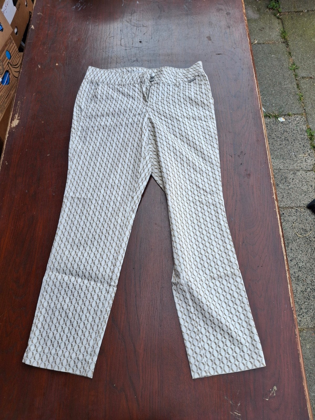 Red Button geometrische broek – maat 38, modern & luchtig, Maat 38/40 (M), Beige, Ophalen of Verzenden, Gedragen