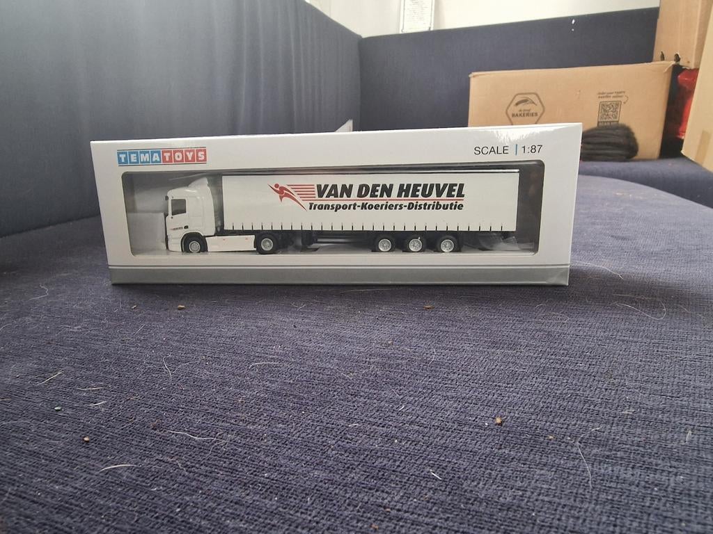 Tematoys Van Den Heuvel Vrachtwagen Schaalmodel 1:87, Hobby en Vrije tijd, Modelauto's | 1:87, Ophalen of Verzenden, Nieuw, Bus of Vrachtwagen