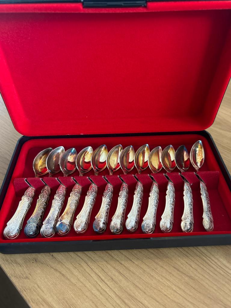 Set van 12 verzilverde theelepels in cassette, Ophalen of Verzenden