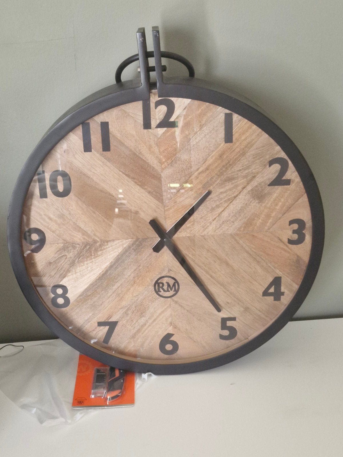 Grote Wandklok RM  calgory met Houten Wijzerplaat, Huis en Inrichting, Wandklok, Bruin, Landelijk, Analoog