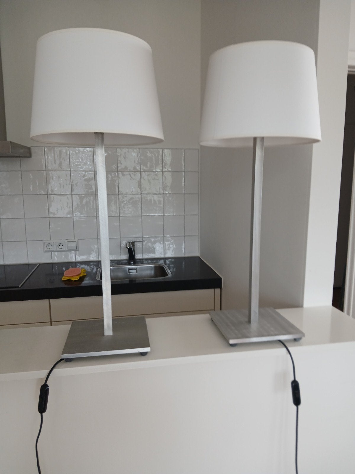 2 schemerlampen, Huis en Inrichting, Ophalen, Tafellamp, Zo goed als nieuw, Crème